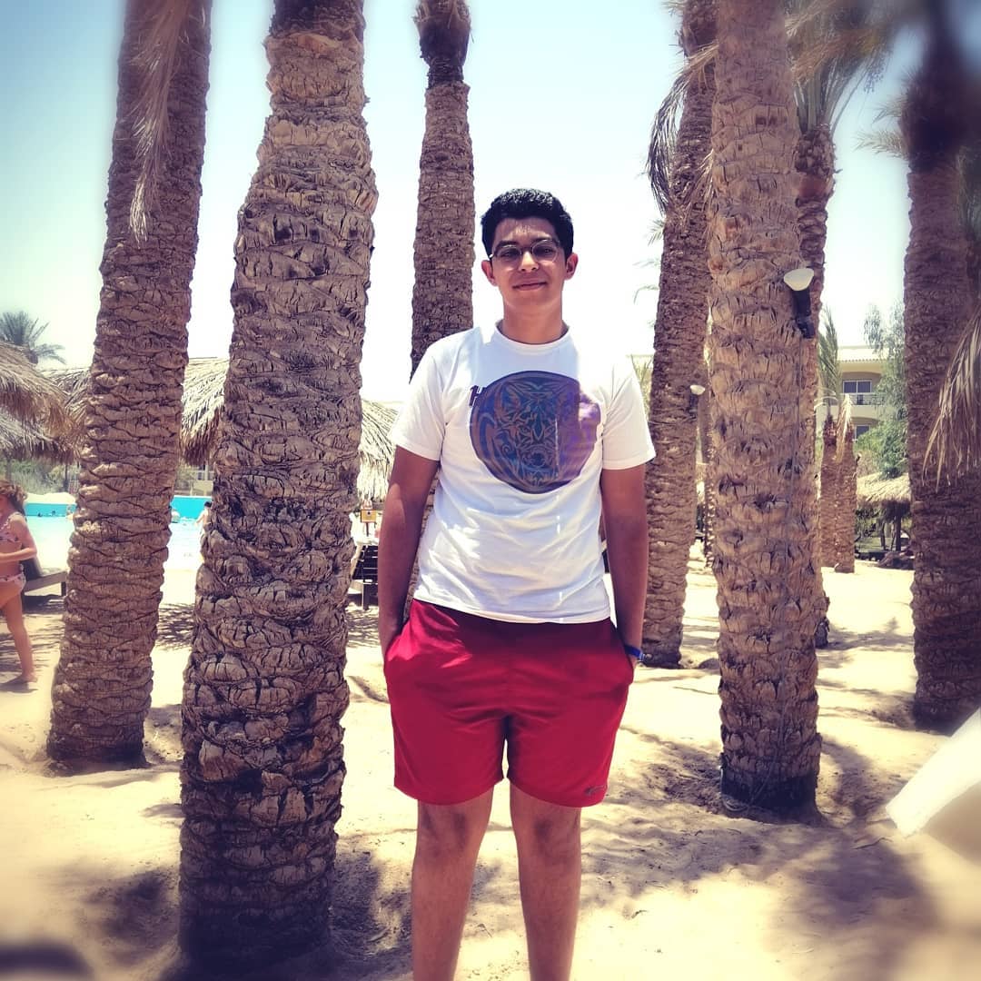 21marwanashraf в LOOKY. #17thbirthday. Studies show that pe...