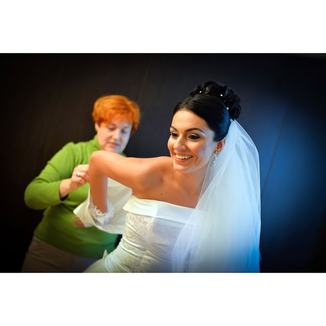 poziruem в LOOKY. #weddingday,#weddingdress,#weddingphoto,#фотосессия,#фотограф,#photography,#photographer,#photooftheday,#сочи,#краснодар,#свадьбавмоскве,#фотограф,#свадебныйфотограф,#свадебнаяфотосессия,#фотографмосква,#events,#свадебноефото,#фотосъемка,#фотографнасвадьбу,#krd,#кубань,#krasnodar,#poziruem. 👰Волнительное утро ...