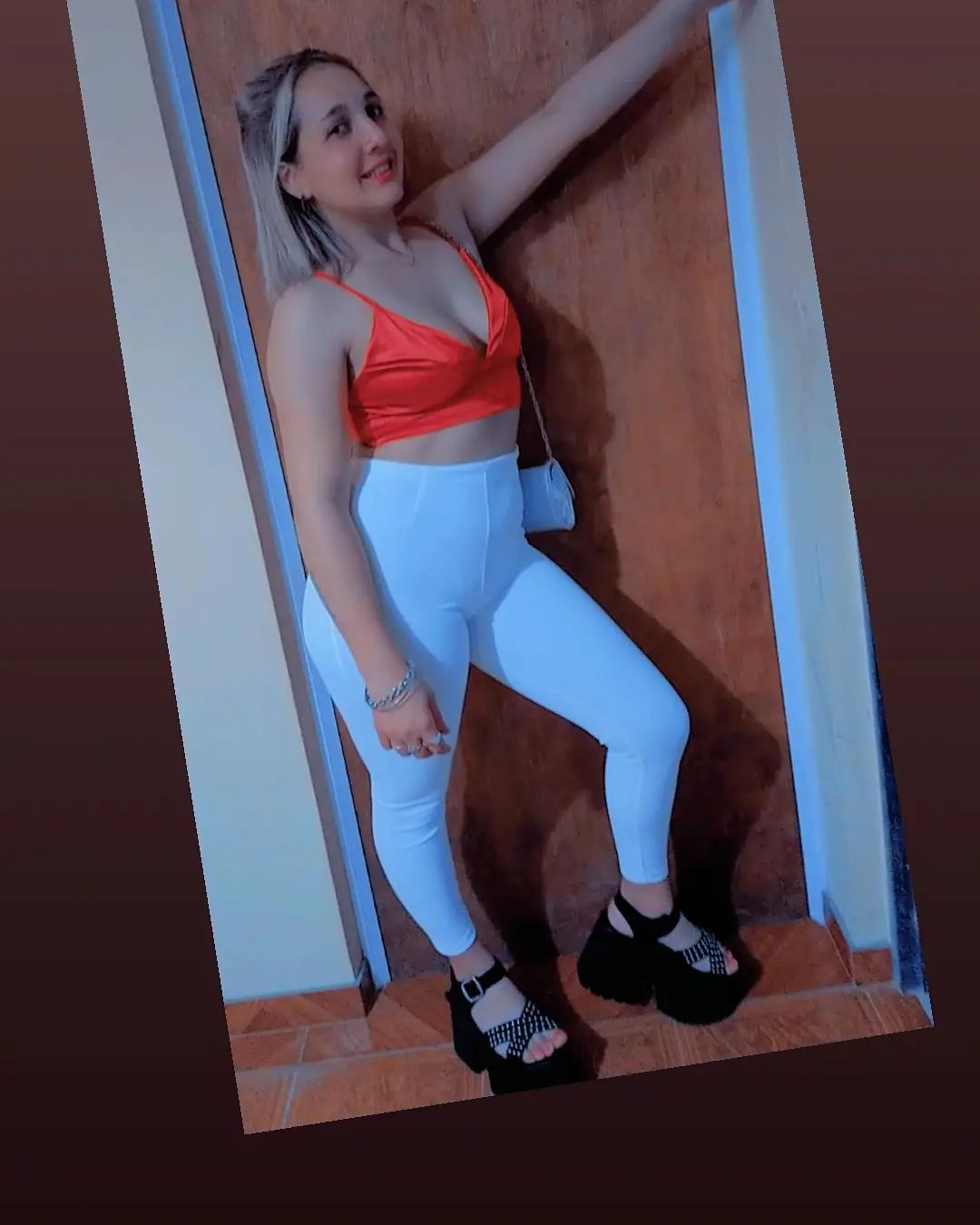 melaaaaa_belen в LOOKY. . Se feliz 
Amate siem...