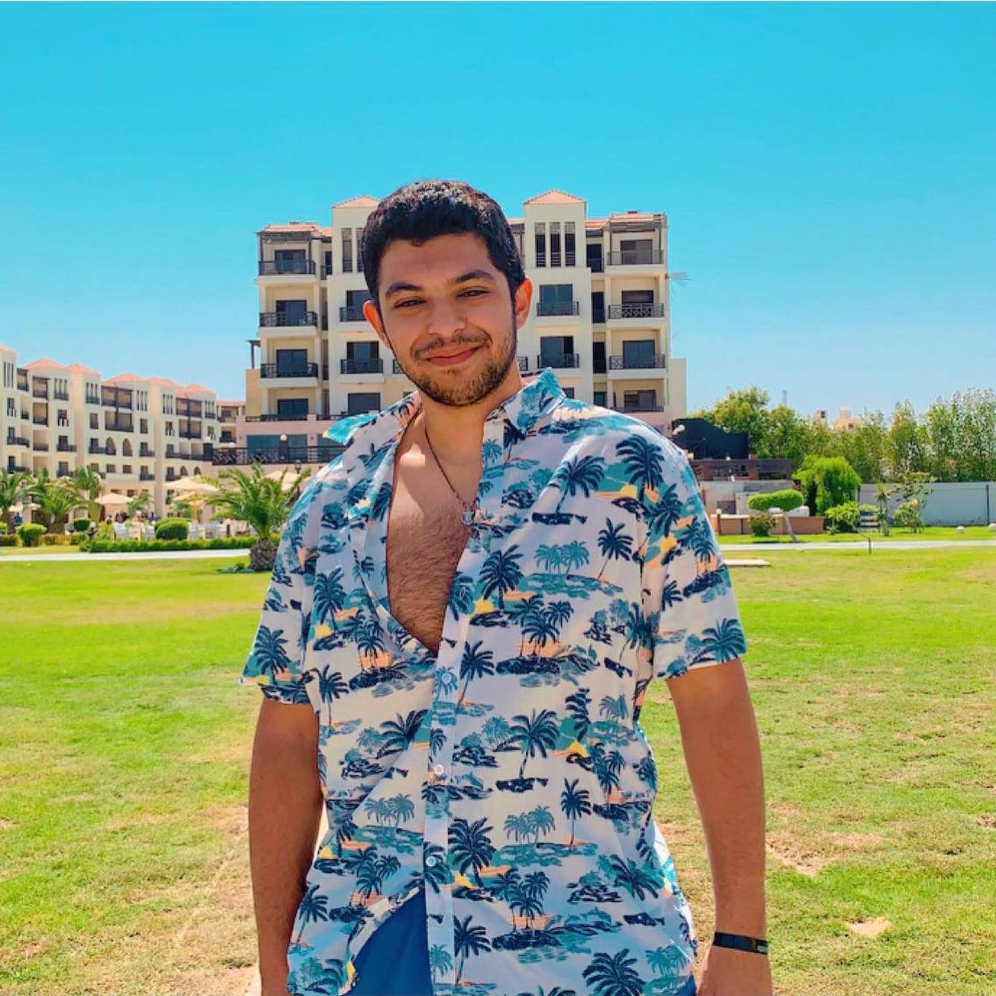 21marwanashraf в LOOKY. . Catching some rays, ...
