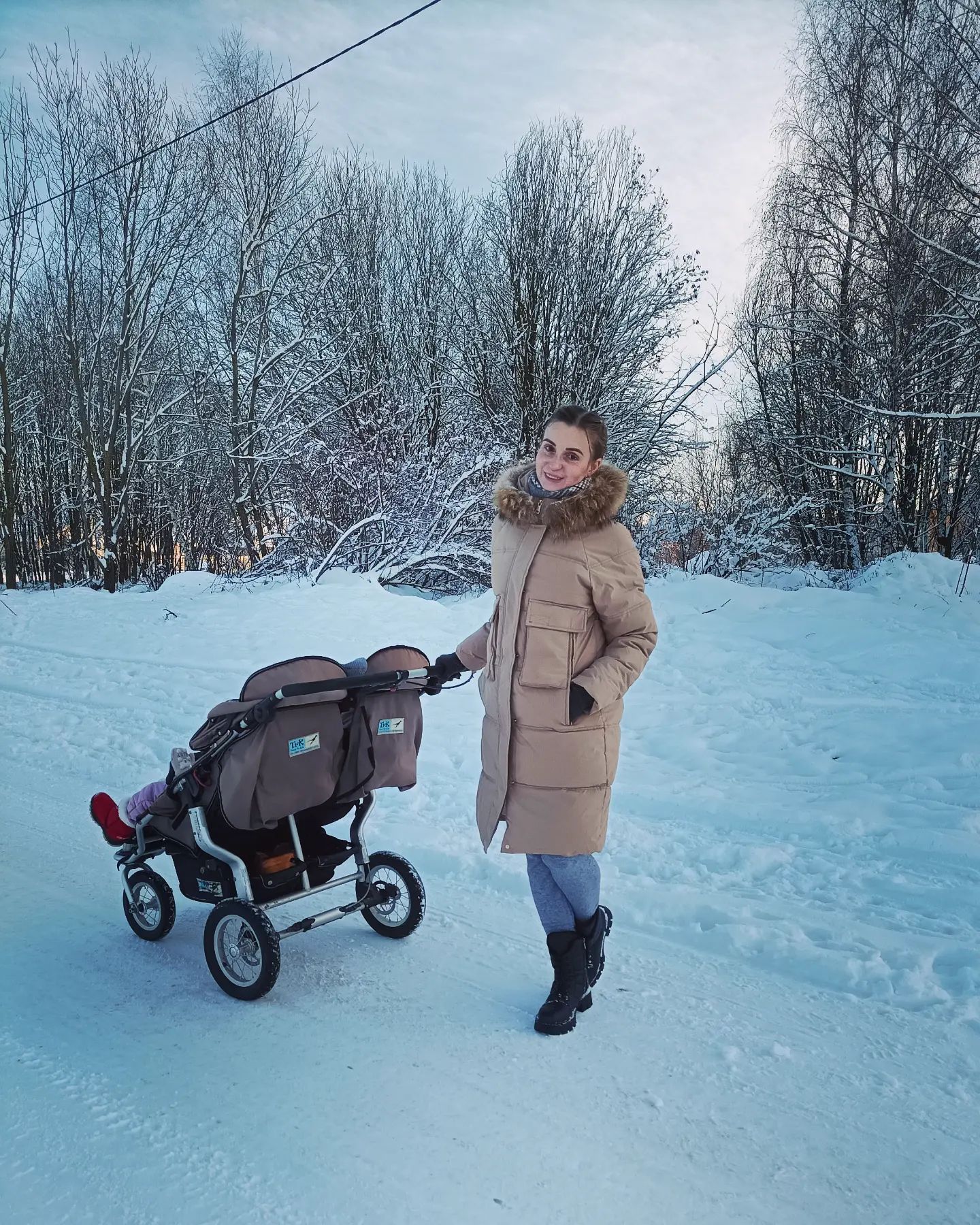 С первым днём зимы ❄️☃️🌨️ безумно #нелюблюзиму❄️😱и #холод🥶❄️ хотя родилась зимой🤷🏼‍♀️ #ждемлето☀️❤️🤭🌞🌊