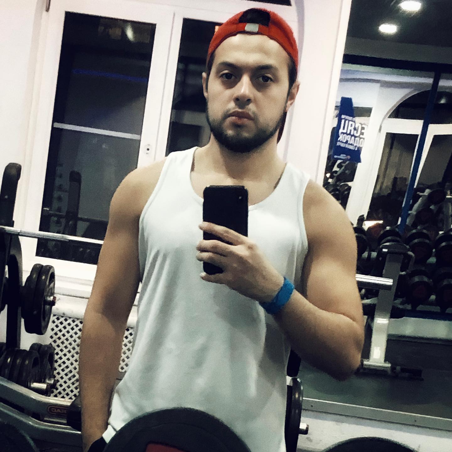 mohamad.ali999 в LOOKY. . THERE IS AN OLD DAY ...