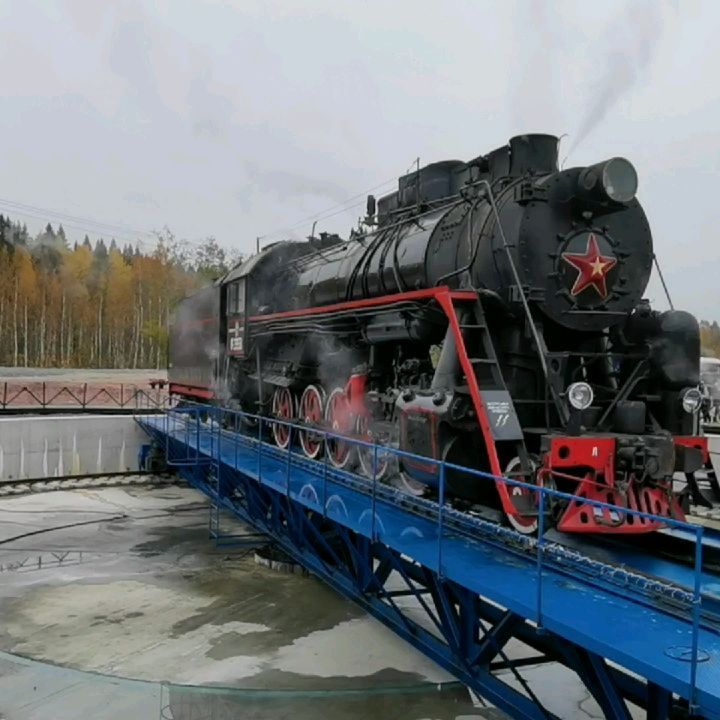 dmitriy_starostin в LOOKY. . Рускеальский экспрес...