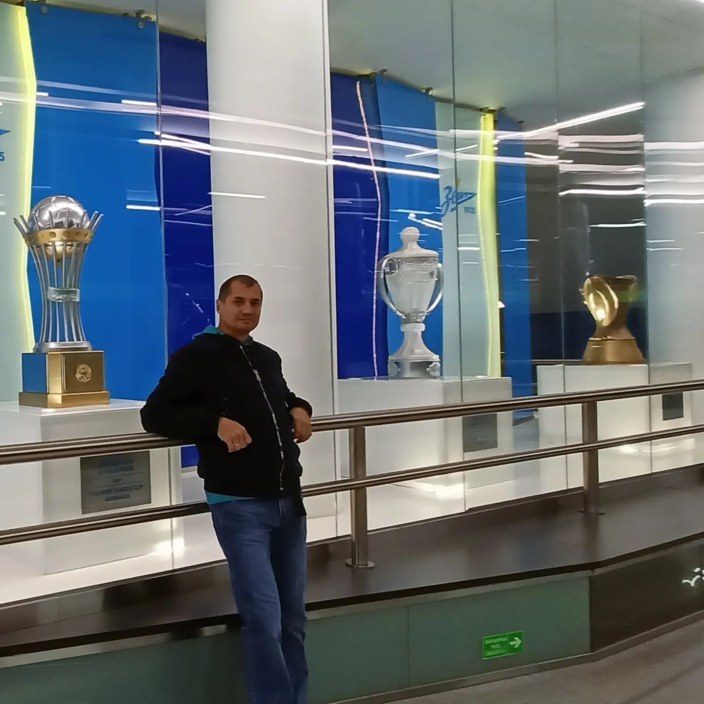 dima_pv75 в LOOKY. . null