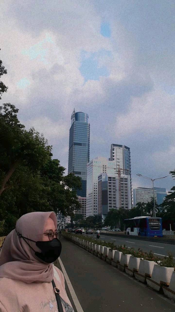 novitha_sr02 в LOOKY. . null