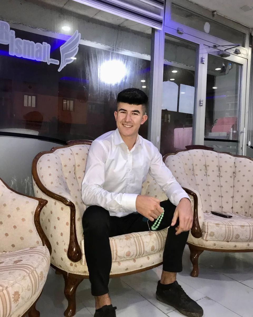 "Mutluluğu tatmanın tek çaresi, onu paylaşmaktır."