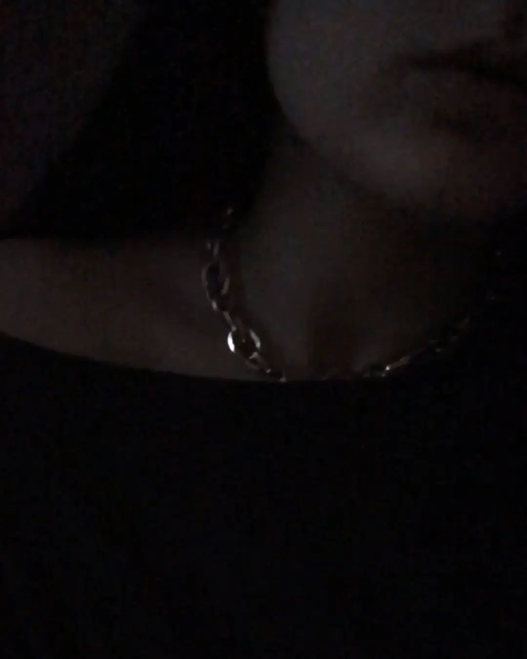 __dashi.ksss__ in LOOKY. . 🖤⛓️Ты меня не обман...