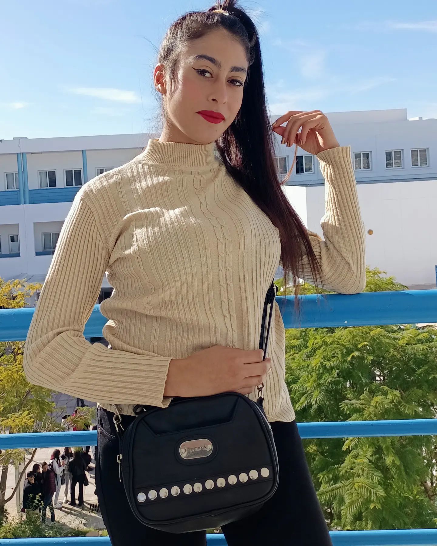 zaoualisara in LOOKY. . الضربة الي توجعك تقو...