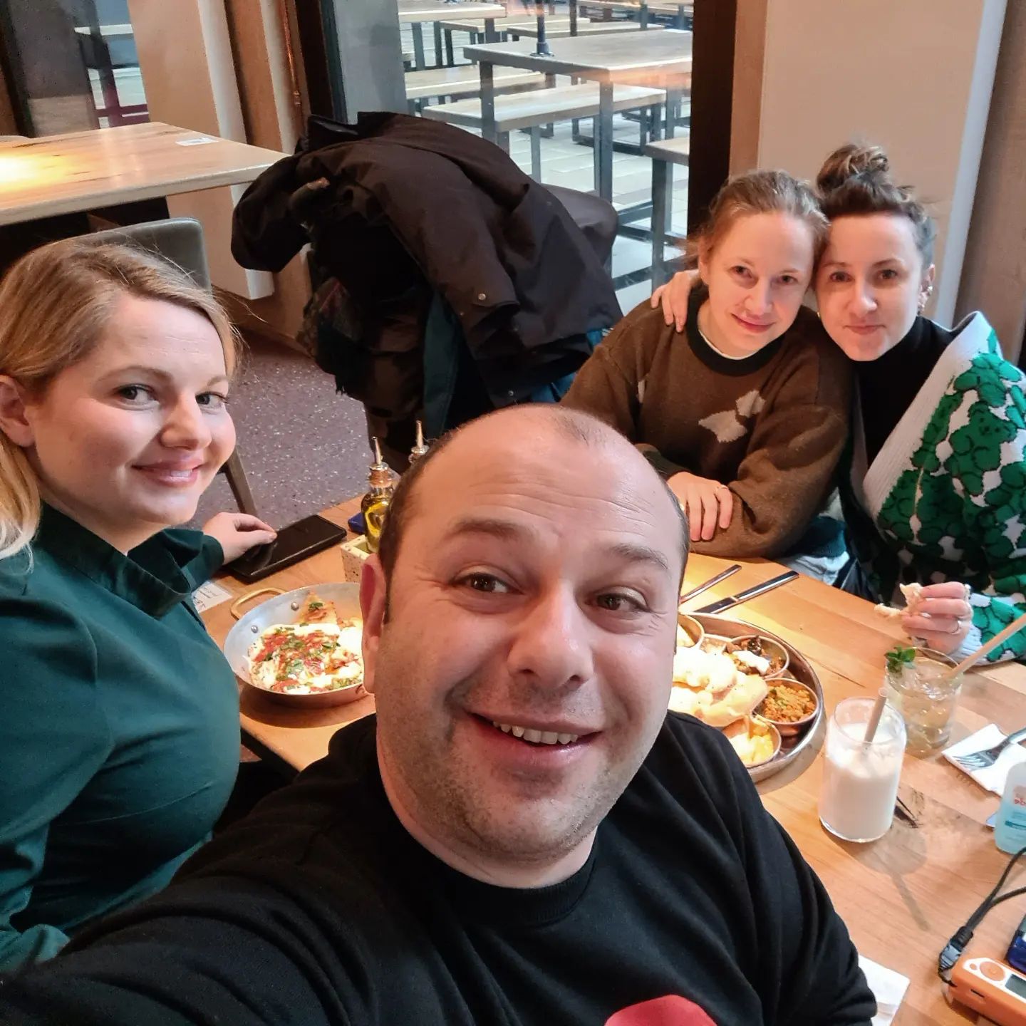 #schöndasihrdawart #friends #ffmweekend #asja #nastja #rooney #goodtimes