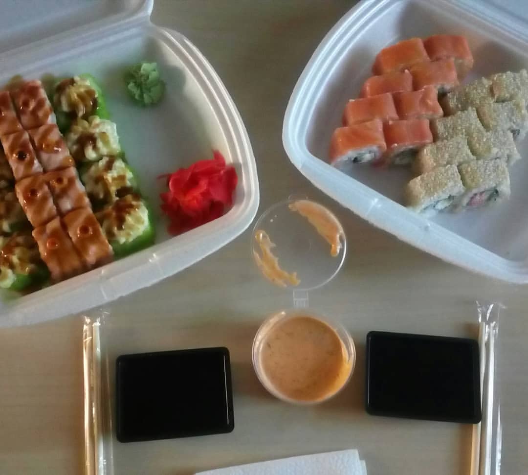 tatka_kotenok в LOOKY — Вкусный вечер #сушироллы 🍣🍱🍣