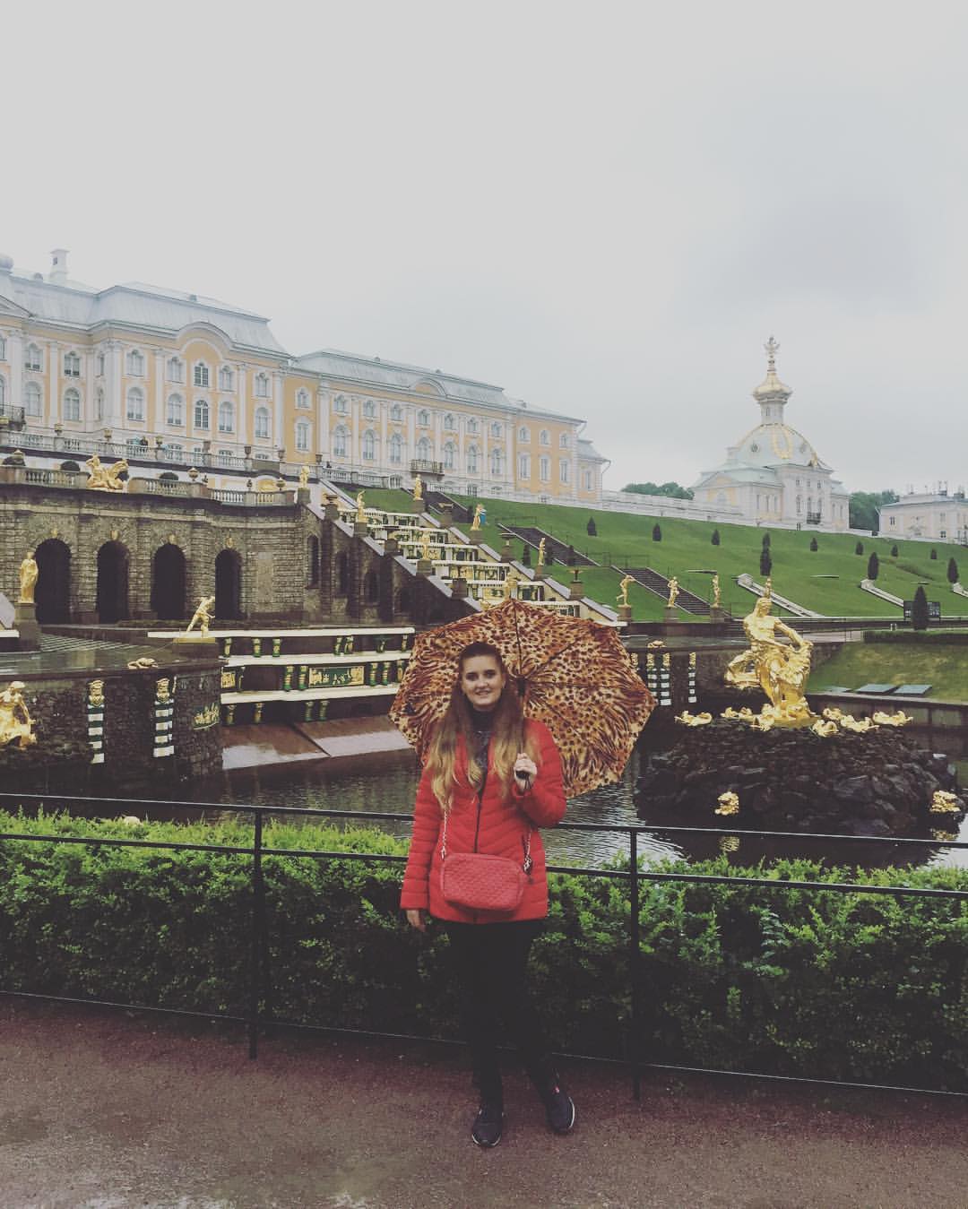 sounen.l.a в LOOKY — #выходные #петергоффонтаны #дождь☔️ #вместе #красота😍