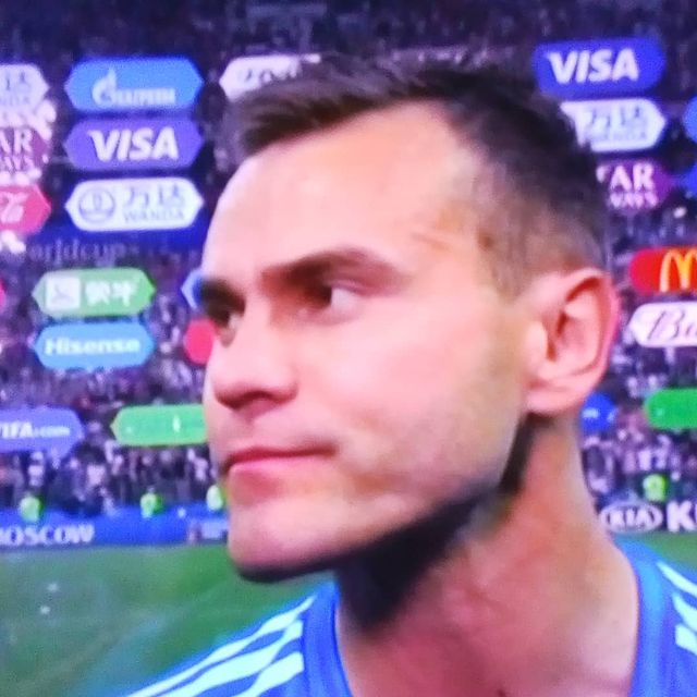 ann_kashirskaia в LOOKY. #сорвалиголоса,#нашасборная,#Россиявпепед,#1/4🤘#красавчикигорь. #сорвалиголоса #наша...