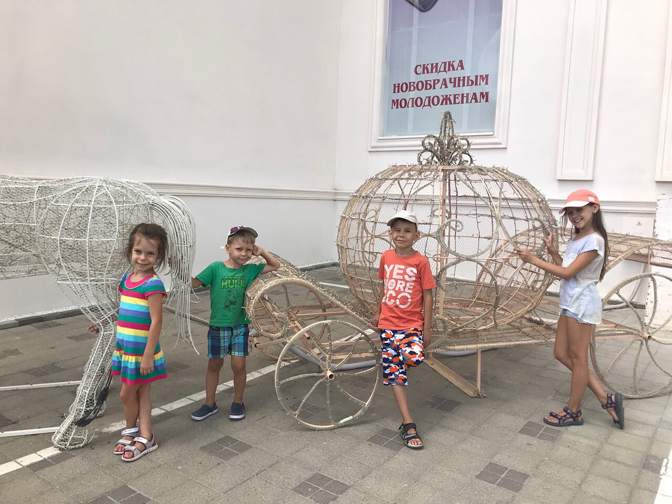 sea2702 in LOOKY. #лето2018,#краснодар,#лисаалиса,#алексейроманович,#артемроманович,#красоткаяночка. По дороге на море #л...