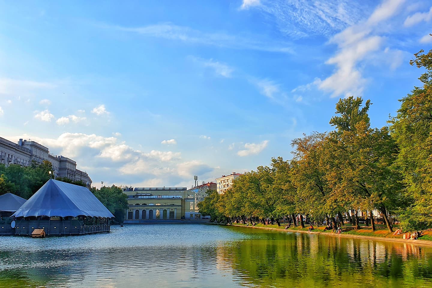 Чистый пруд / Temiz göl
#россия #москва #чистыйпруд #russia #moscow #cleanpond