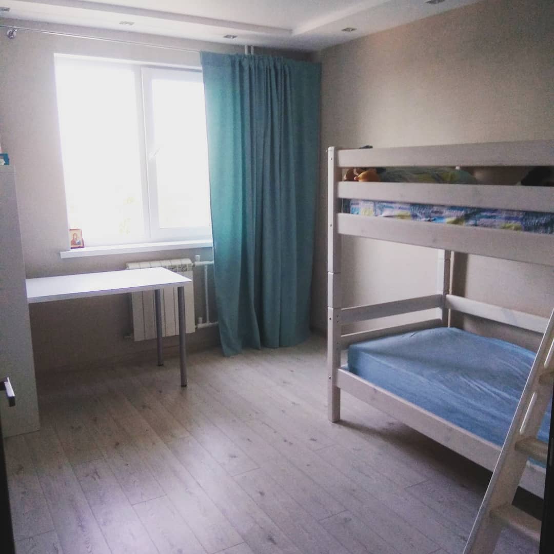 li_igorevna в LOOKY. #детская,#рабочееместо,#длядеток,#семья,#братсестра,#стеллаж,#любовь,#liketime,#likeforlikes,#likeforfollow,#яни,#ванятка,#двухъяруснаякровать,#дети,#ремонт,#обустройство. Наша светлая детская...