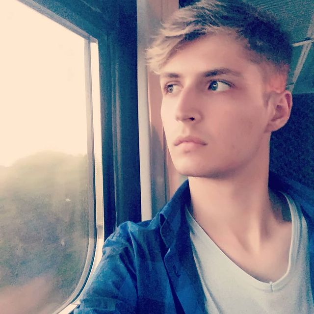 leo_noel_o в LOOKY. #pic,#pictures,#photo,#selfie,#boy,#hairstyle,#haircut,#sight,#l4l,#lips,#likeforlikes,#blue,#mood,#beautiful,#beauty,#blond,#instaboy,#cute,#fine,#view,#i,#justme,#life,#💙. Beautiful view😂
#pi...