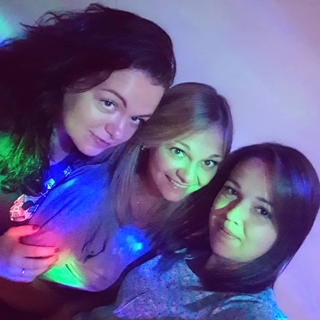 kristina_starshinova в LOOKY. #пятница,#тусим,#наконецтовместе. Мы. Только что. #пят...