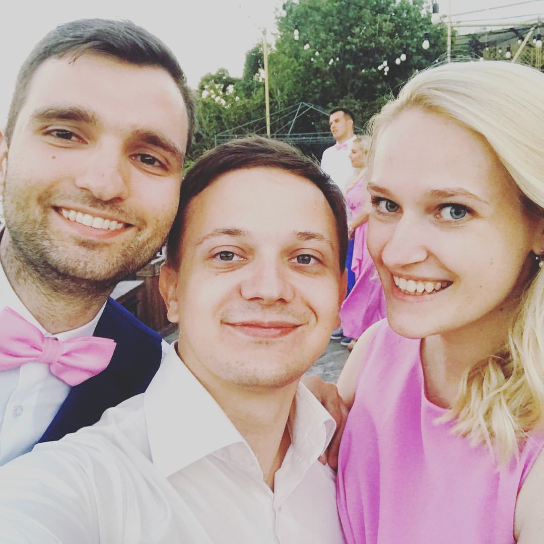 Дорогие наши, будьте счастливы! 
Вашу свадьбу мы запомним на долго! 
Мы вас любим! ❤️
#butkevichfamily на свадьбе  #alexjulielove