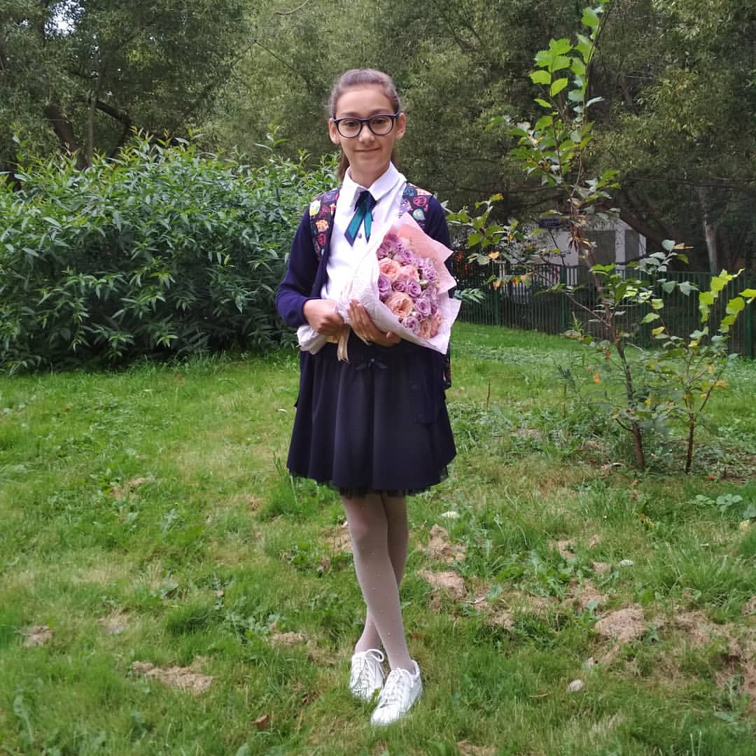nikolaevna77917491 в LOOKY — И снова школа! Первый раз в пятый класс!!)))