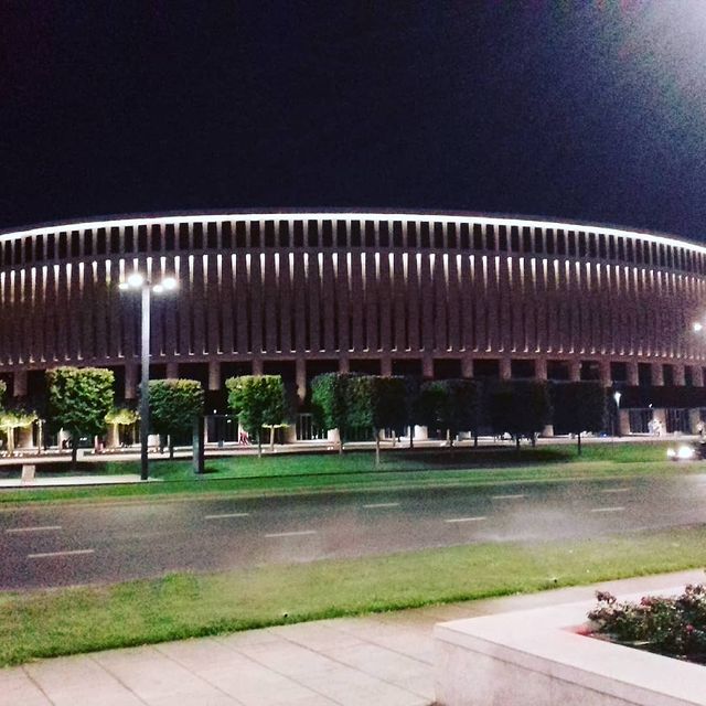 el_torro95 в LOOKY. #ночь#улица#стадион#дорога#фонарь#Друзья. #ночь#улица#стадион#...