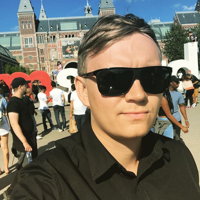 Maksim в LOOKY. #berlin,#amsterdam. #berlin #amsterdam