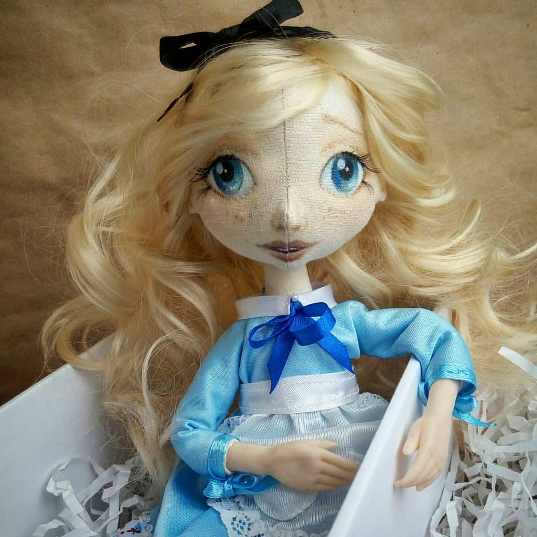 lana.danilovich в LOOKY — Приглашаю со мной на бесплатный @kurs_krasivogo_blogerstva !