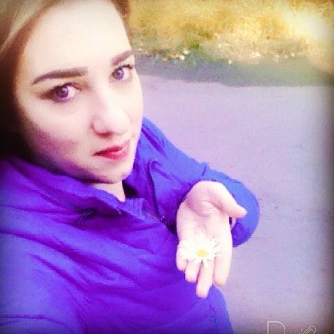 kalininanadya12.27 в LOOKY. . — Под милoй улыбкой ...
