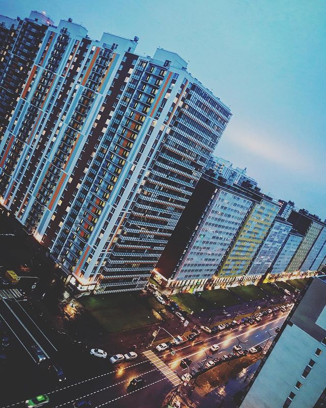 fatcaps в LOOKY. #architecture,#darkview,#architecturelovers,#cars,#architectures,#houses,#buildings,#buildingporn,#architexture,#instagramanet,#ilovespb,#city,#citylife,#cityscape,#citylights,#lights,#citybestpics,#cityview,#skyscraper,#skyscrapers,#urban,#urbanart,#urbandecay,#urbanoutfitters,#urbanwalls,#abstract,#sunday,#evening,#style,#geometric. #architecture #darkv...