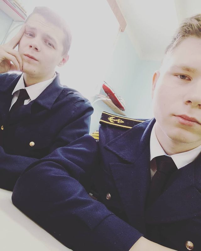 vad1m_ko в LOOKY. . Сама серьёзность 🤔