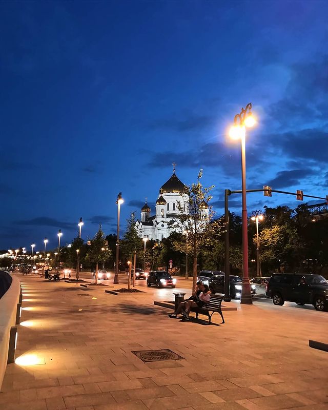 antipov.roman в LOOKY. #i_love_msk,#for_msk,#honor,#instamsk,#город,#фото,#снятонаhonor,#снятонаhonor10,#всебудетхорошо,#alleswirdgut,#безфильтров,#добро,#гуляем,#отдых,#выходные,#набережная,#красотавокруг,#красныйоктябрь,#пятницкая,#honor10,#honor,#i_love_msk,#for_msk,#прогулкипогороду,#ночнаямосква,#ночнойгород,#вечерняямосква,#моя_москва,#москва,#msk. #i_love_msk #for_msk...
