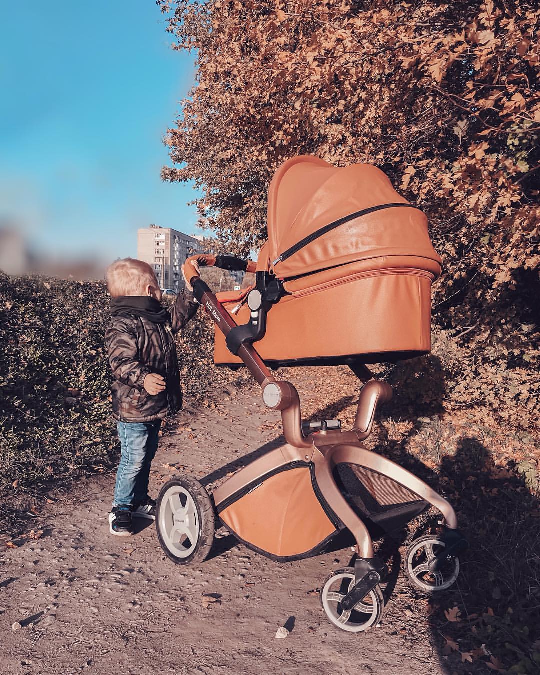 victoria.shiller в LOOKY — Коляска Hot mom🧡
⠀
Очень много мамочек и очень давно просят