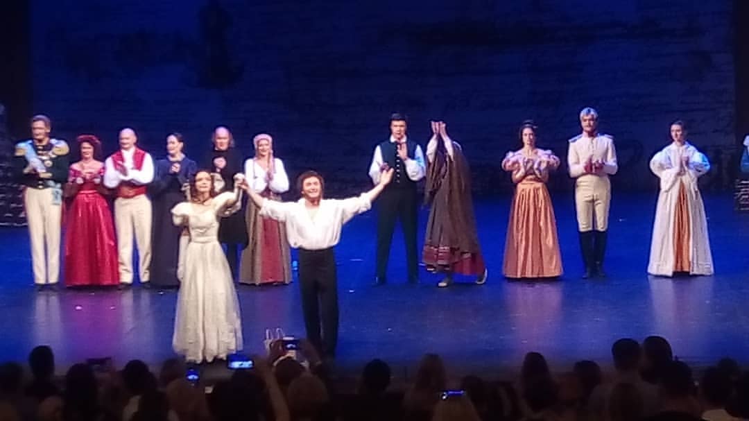 Замечательный вечер выходного дня. Добавить нечего...
#theatre
#artist 
#m_g_t 
#губернский  #Безруков