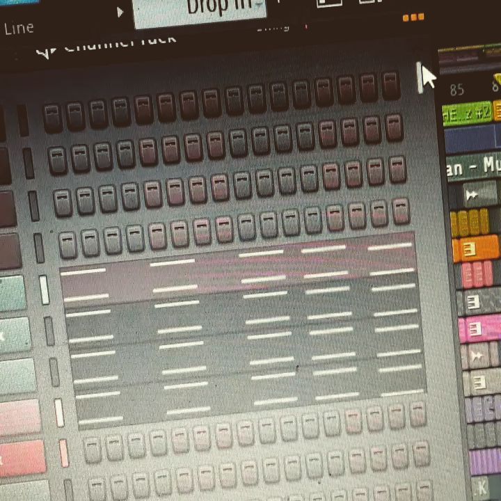 neldrox_limee в LOOKY. . EDM
