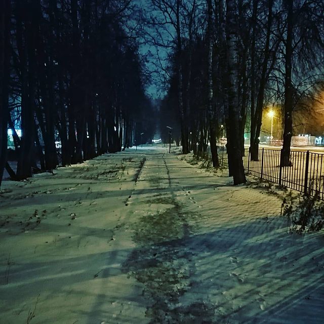 liman32 в LOOKY. #вечер,#зима,#никого,#снег,#темнота. #вечер #зима #никого...