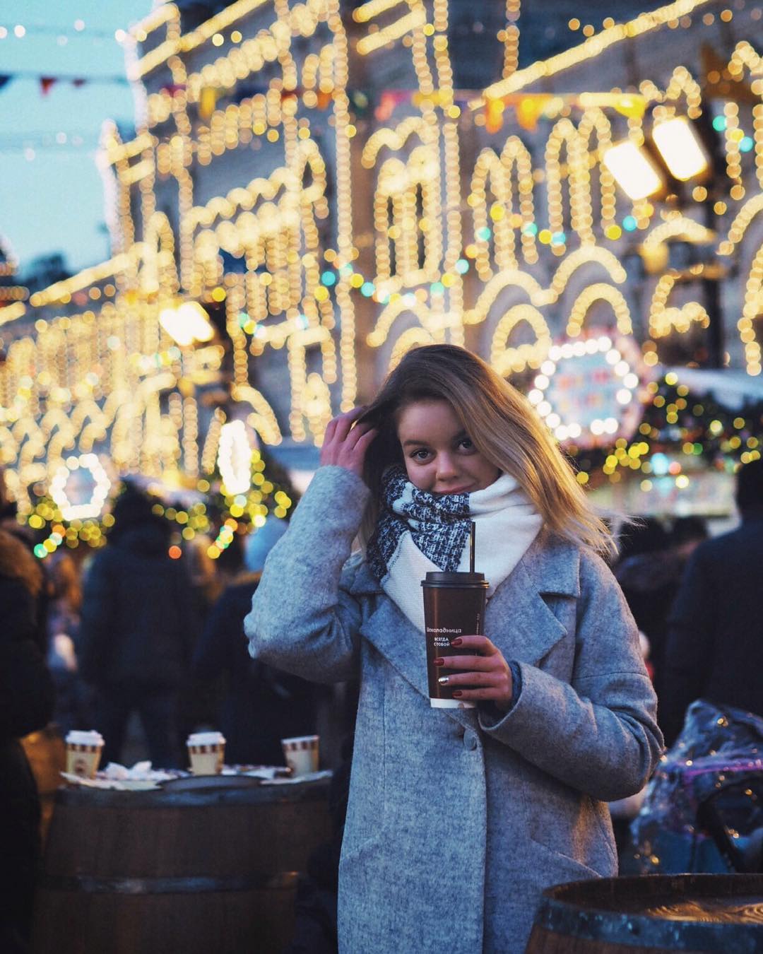 anna_ts_0704 in LOOKY. #lovelovelove,#moscow,#girl,#russian,#russiangirlsgram,#moscowgirl,#itsme,#peoplegallery,#coffeetime,#lovecoffee,#beautifulcity,#гум,#москва,#гумкаток,#новыйгод2019,#happynewyear,#newyearmood,#newyear2019,#faces. Москва, ты такая люб...