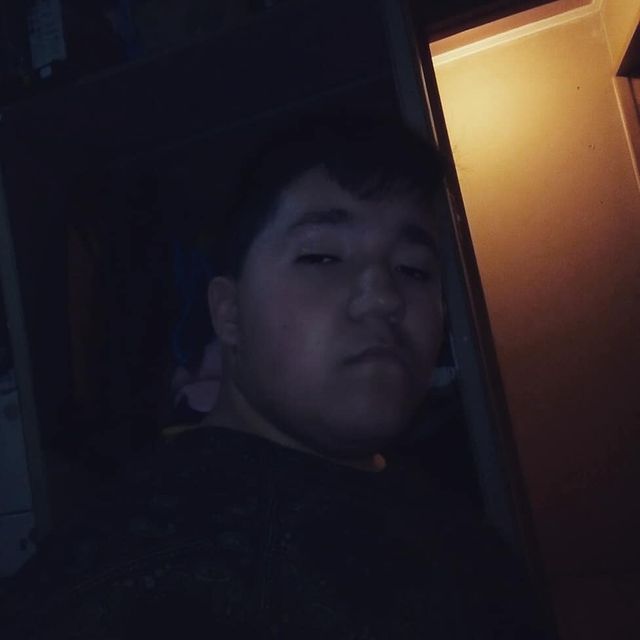chilling_sebax в LOOKY. . Cortesito fisha