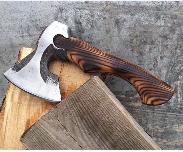 knifes_and_steel в LOOKY — Кованый топор из стали У8💪
Ручшная работа ☝️
WhatsApp/Viber