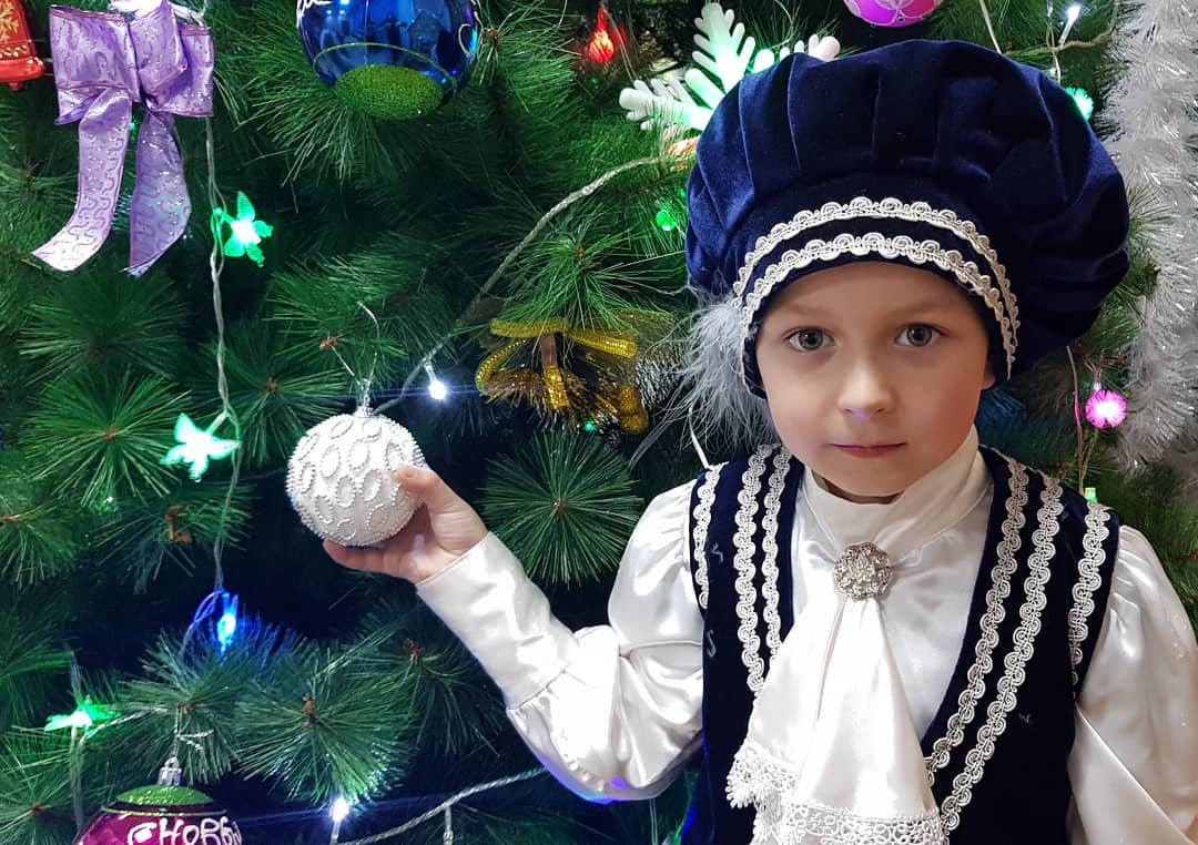 arinakramar в LOOKY. #Дениска,#новыйгод2019,#елкавсаду,#большоймальчик,#сынок. Мой маленький принц)...