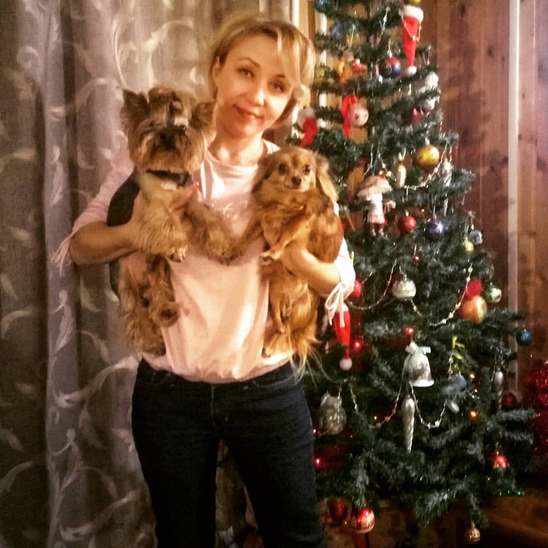 alexandragus_master в LOOKY — Мы проводили год собаки))) С Новым годом!!!!! #новыйгод2019#