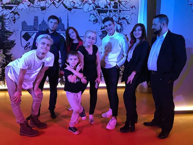 nina_excellence в LOOKY. #вмаминыхрука#ильдаргайнутдинов#танцы#конкурс#крд#краснодар#танцытнт,#holydays_dance_studio,#ArtFilL_77. #вмаминыхрука#ильдар...