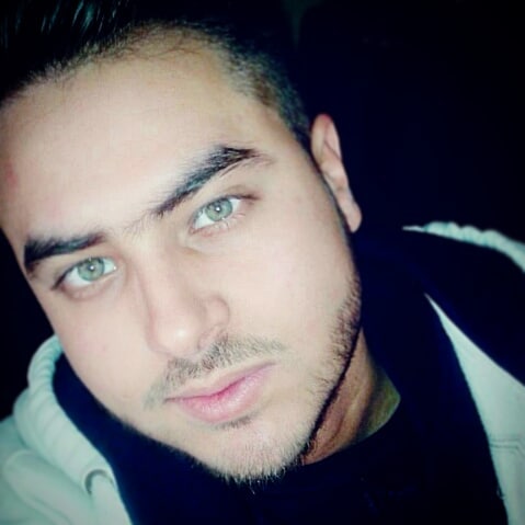 HamZa🌸ChaLkha💦 в LOOKY. #Life,#Bad,#Have,#Creat,#Smile. #Life is #Bad (→_→) ...