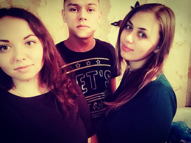 _lika_05_02_te9ps1k в LOOKY. . Мои родные❤️💖
@colo...