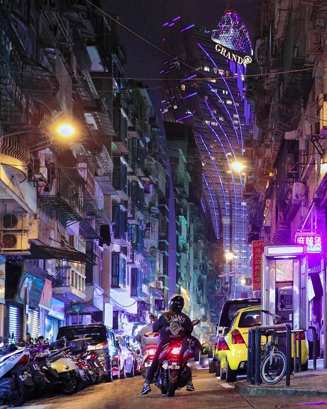 me_constantine в LOOKY. #macau,#china,#asia,#skyscraper,#bike,#lights,#casino,#vegas,#lasvegas,#gambling,#night,#vacation,#tbt,#китай,#макао,#вегас,#казино,#азия,#澳门,#中国,#赌场,#拉斯维加斯. Наконец-то я решил п...