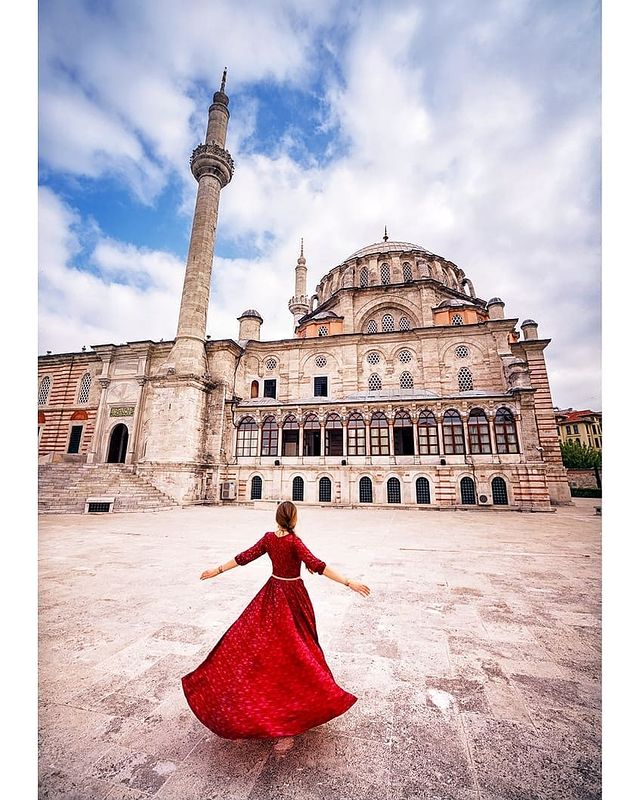 natalidenisova10 в LOOKY. #natalidenisova10_turkey,#natalidenisova10_europe,#turkey🇹🇷,#турция🇹🇷,#wonderful_places,#worldplaces,#travelblogger,#путешествияпомиру,#travelphotographer,#europe_vacations,#natgeotravel,#hello_worldpics,#map_of_europe,#living_destinations,#igworld_global,#europetrip,#europe_gallery,#natgeoru,#блогпутешественника,#блогопутешествиях,#loves_united_europe,#ig_turkiye,#igturkey,#turky,#турция2018,#ig_turkey,#турцияоптом,#living_europe,#topeuropephoto,#dametraveler. 💃💃💃/Турция, Стамб...