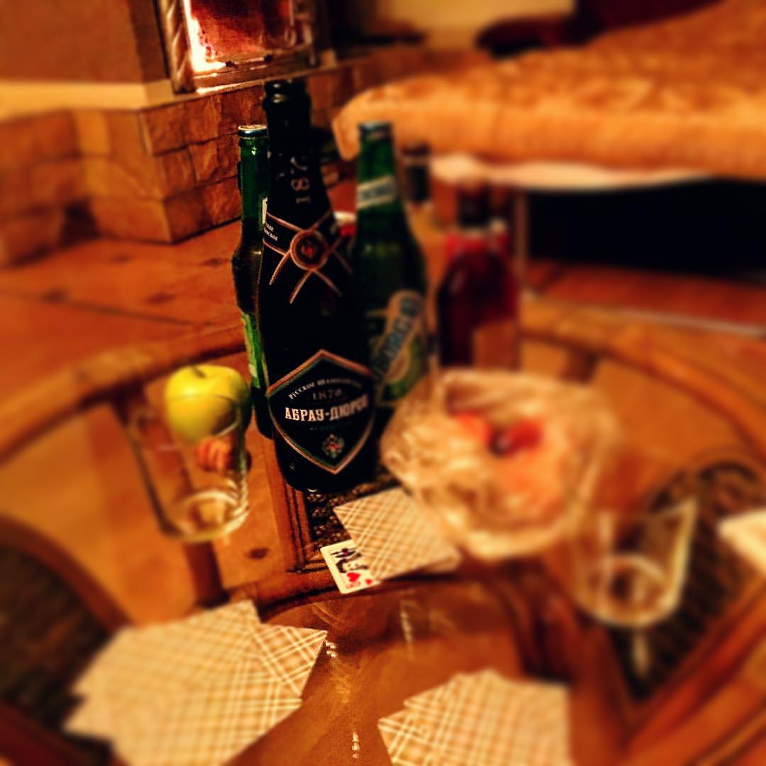 roman_och в LOOKY — А не зачистить ли нам мини-бар? :)) ну конечно нет