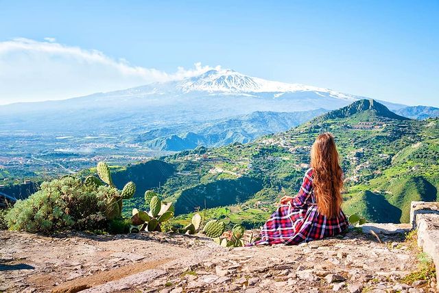 natalidenisova10 в LOOKY. #natalidenisova10_italy,#natalidenisova10_europe,#italy,#ig_italia,#wonderful_places,#worldplaces,#travelblogger,#путешествияпомиру,#travelphotographer,#europe_vacations,#hello_worldpics,#map_of_europe,#living_destinations,#igworld_global,#europetrip,#europe_gallery,#natgeoru,#блогпутешественника,#блогопутешествиях,#loves_united_europe,#ig_italia_,#living_europe,#италия🇮🇹,#topeuropephoto,#visititalia,#dametraveler,#начнипутешествовать,#italylove,#igworldclub,#начнипутешествовать. А какого цвета дым?�...