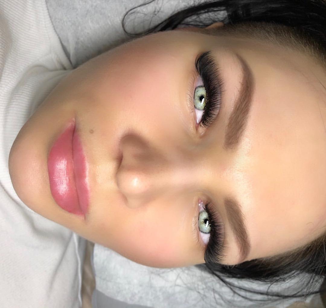 lorabrows в LOOKY — 🦋Объём Голливуд;
🧚‍♀️Эффект: Лисий, смешанный 🕒Время рабо