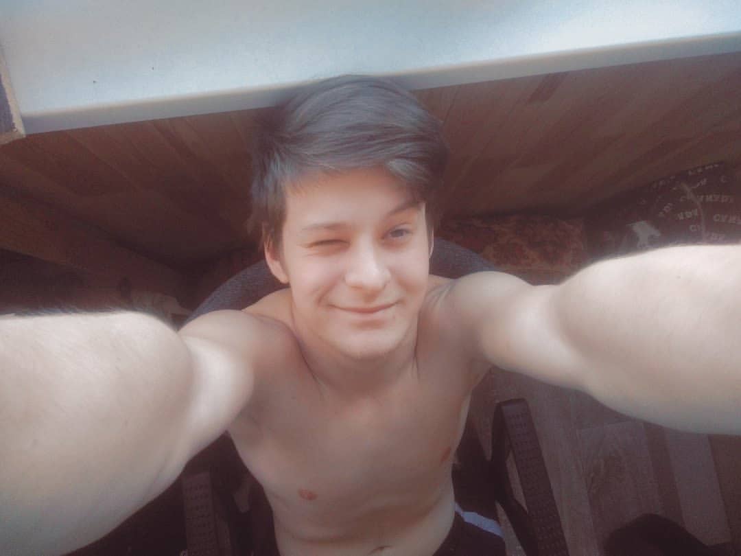 sashapynkov in LOOKY. . Утро добрым бывает😉