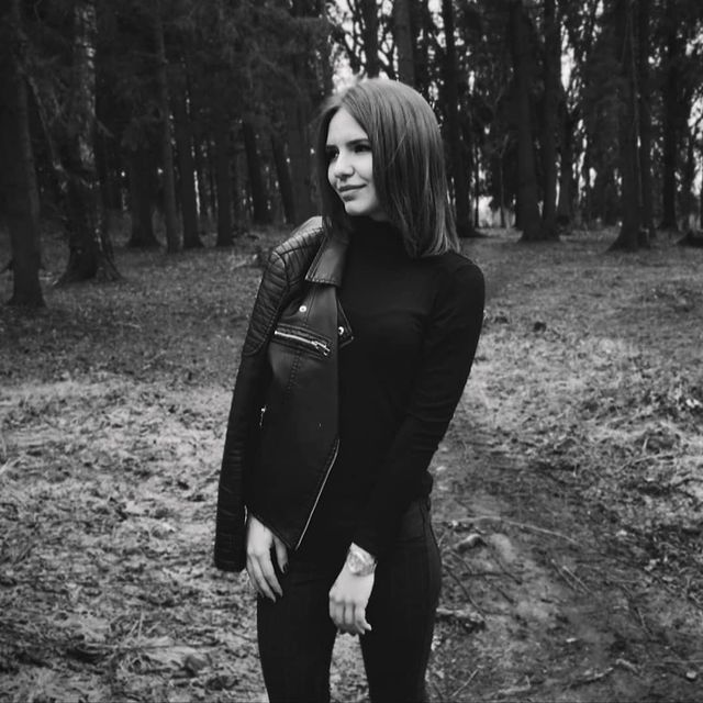 katharin_di_ в LOOKY. #indila,#blackandwhitephotography,#demoninmyhead🖤,#myway. Lui qui me fait
Tour...
