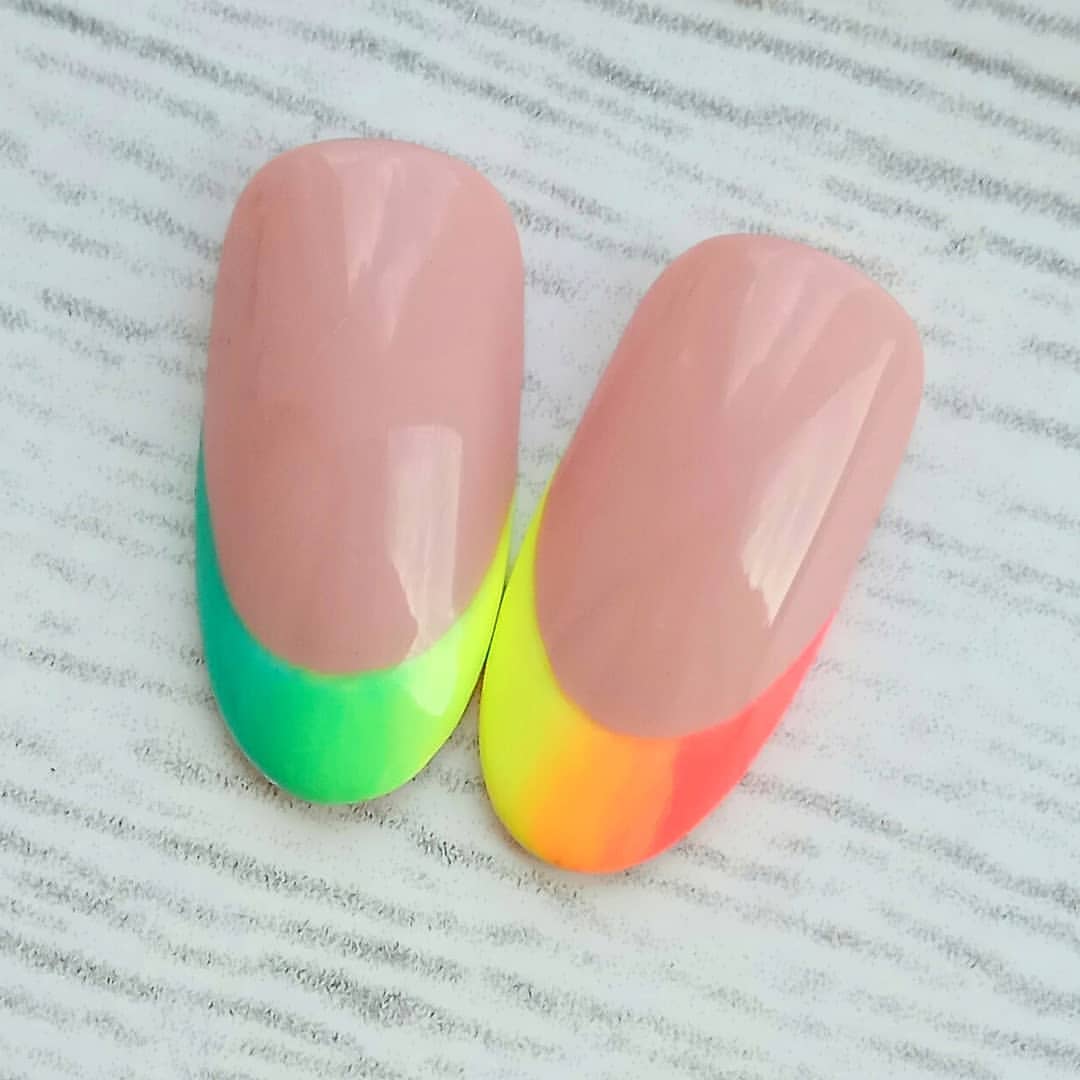 manicure_of_soul в LOOKY — Задание 3  Марафон #рисуюзаайфон 
Мастер класс от@nailartist